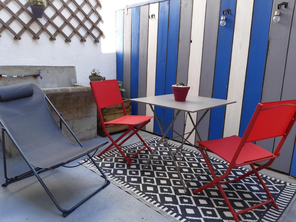 Appartement Haute Ville Meuble Avec Cour Privative Granville Ngoại thất bức ảnh