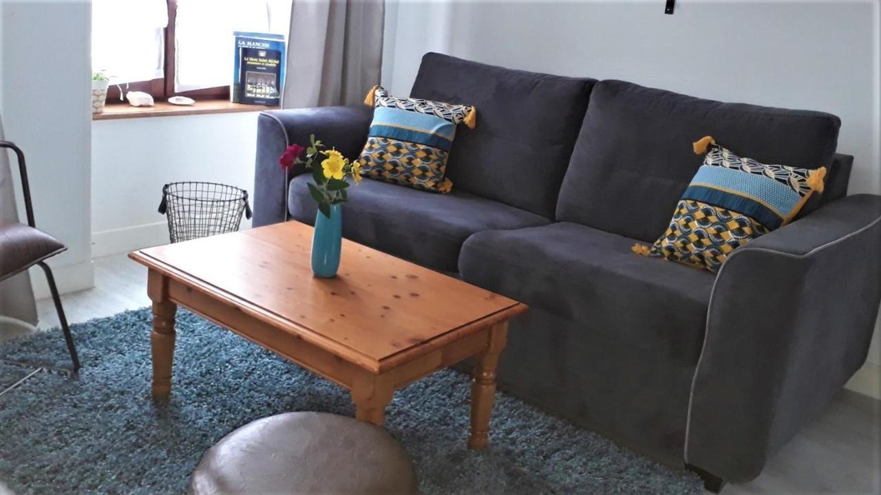 Appartement Haute Ville Meuble Avec Cour Privative Granville Ngoại thất bức ảnh
