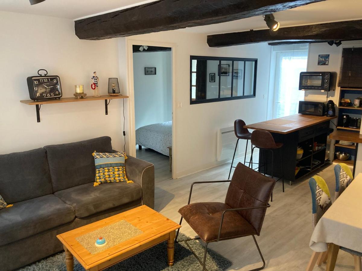 Appartement Haute Ville Meuble Avec Cour Privative Granville Ngoại thất bức ảnh